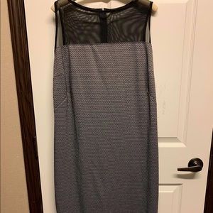 Women’s Queens dress